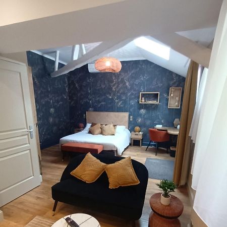 Logis Hotel La Breche - Restaurant Berthelot Amboise Exterior foto